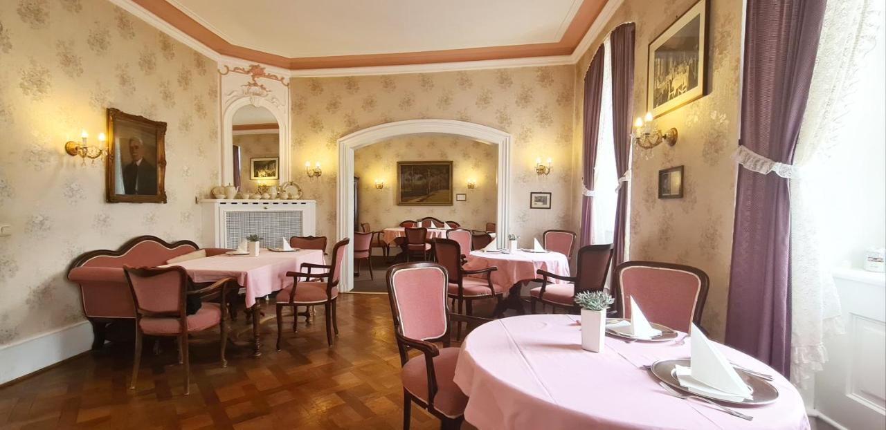 Historisches Hotel Zum Schwan Bad Karlshafen Buitenkant foto