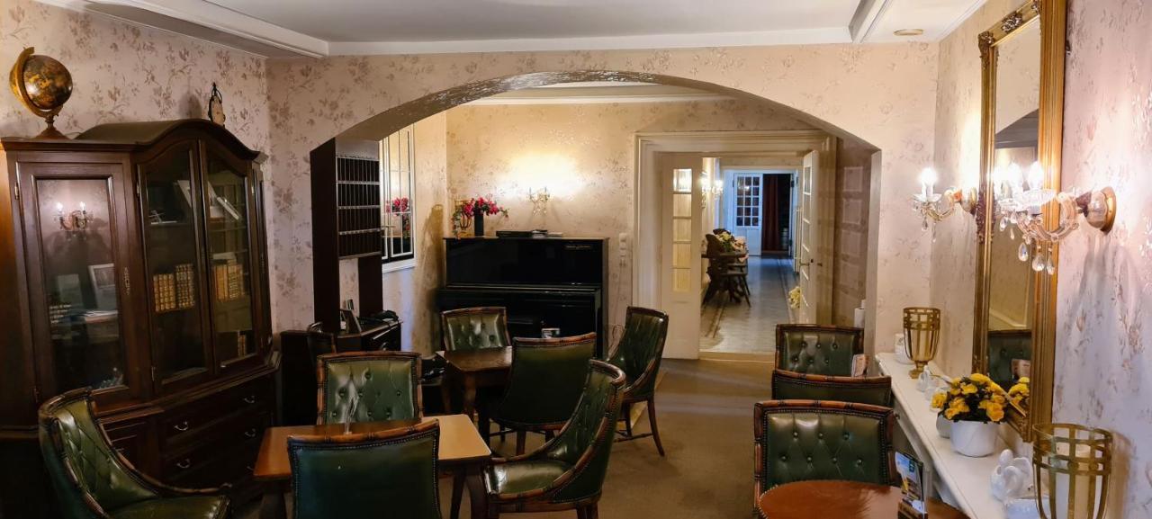 Historisches Hotel Zum Schwan Bad Karlshafen Buitenkant foto