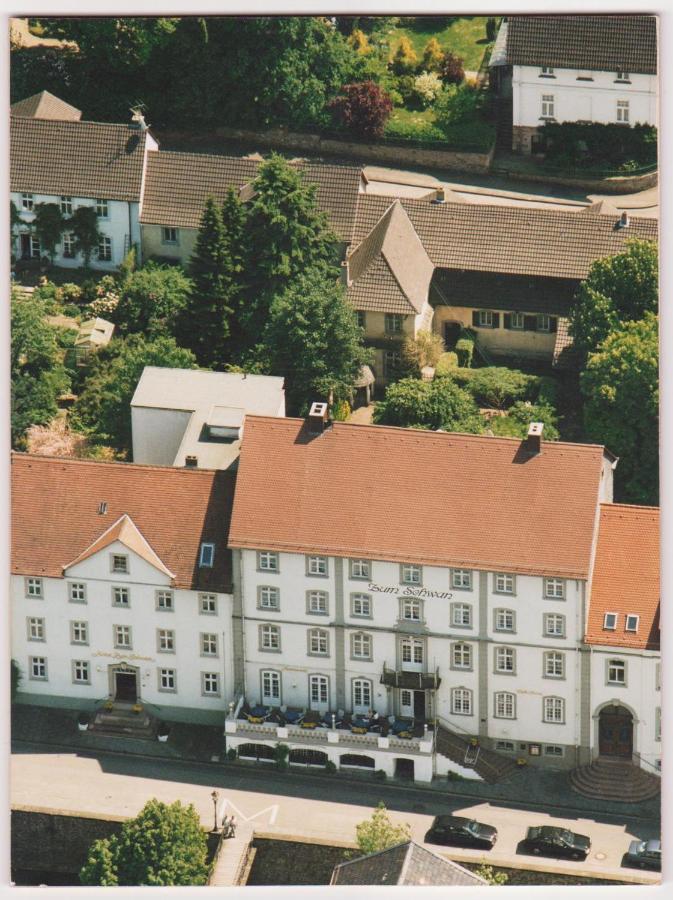 Historisches Hotel Zum Schwan Bad Karlshafen Buitenkant foto